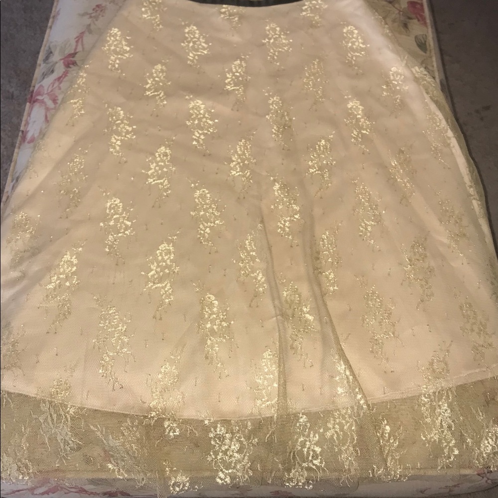 Buy 1 Get 1 FREE 🌸Vintage LA gold lace A-Line skirt🌸 - Picture 4 of 4